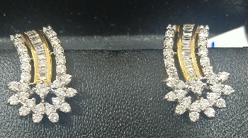 Earring ER1 View 1