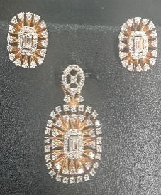 Pendant Set PE1 View 1