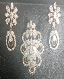 Pendant Set PE8 View 1