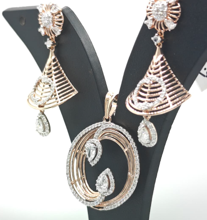 Pendant Set PE28 View 1